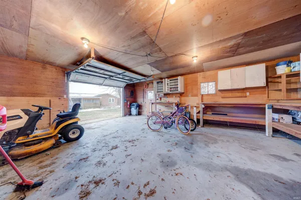 $210,000 | 310 East 22nd Street, Huntingburg, IN 47542