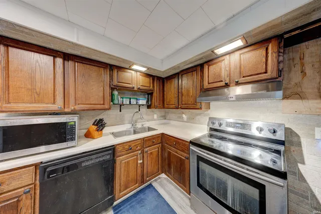 $220,000 | 310 East 22nd Street, Huntingburg, IN 47542