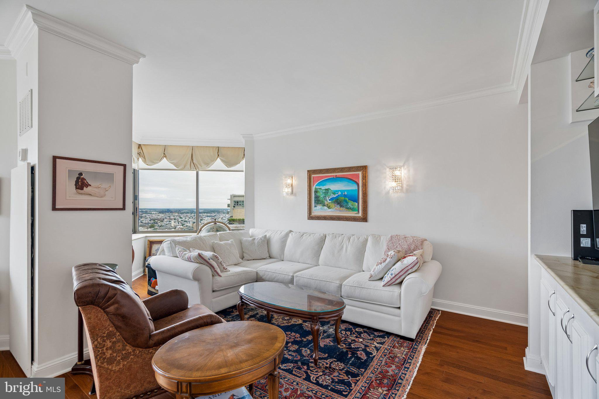 202-10 West Rittenhouse Square, Unit 2506 Philadelphia, PA 19103 - Photo 8 of 51 Gallery Image 8