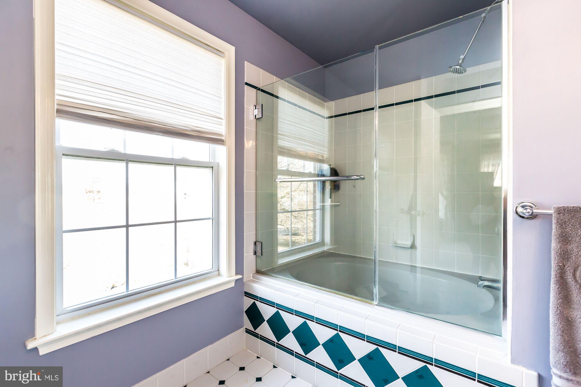 2060 Old Skippack Road Harleysville, PA 19438 - Photo 27 of 43 Master Bath