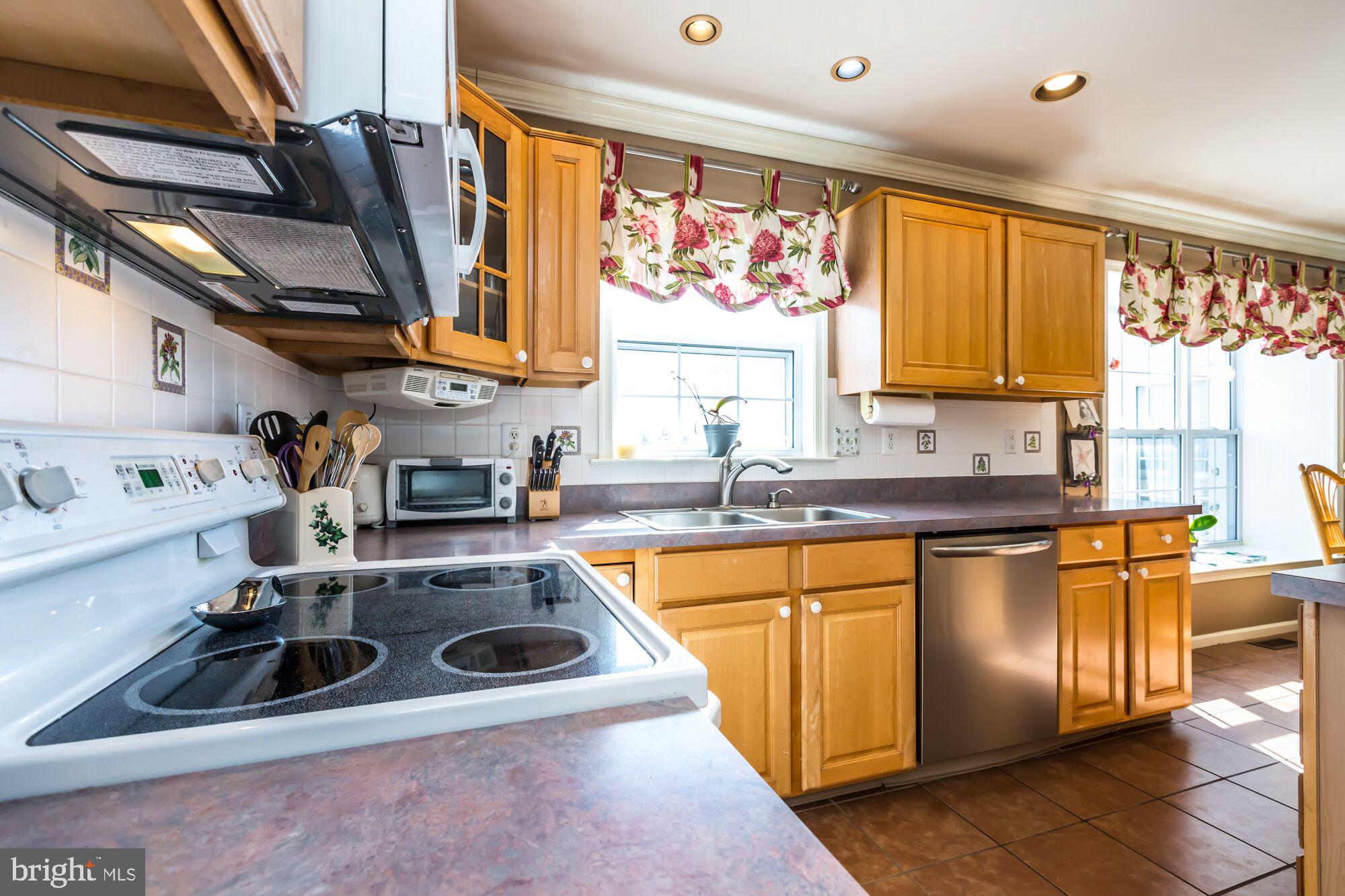 2060 Old Skippack Road Harleysville, PA 19438 - Photo 5 of 43 Gallery Image 5