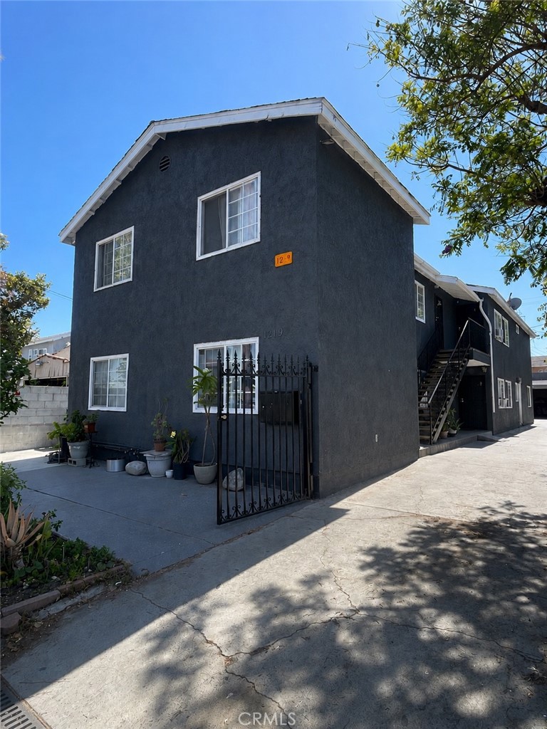 1219 South Downey Road Los Angeles, CA 90023 - Photo 1 of 1