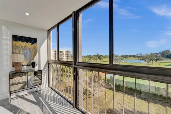 $2,000 | 8900 Washington Street, Unit 416, Pembroke Pines, FL 33025