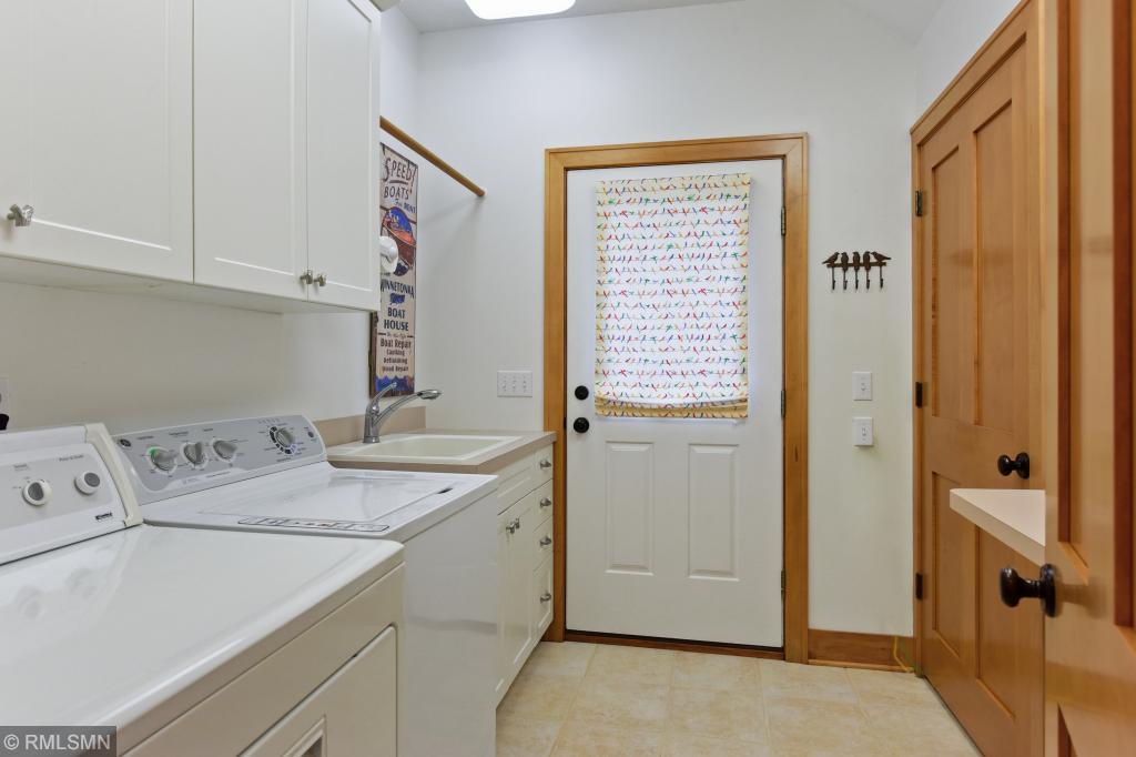 1405 Rest Point Road Orono, MN 55364 - Photo 25 of 30 Gallery Image 25