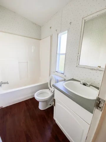 $1,000 | 2294 Farm To Market 980, Unit C, Huntsville, TX 77320