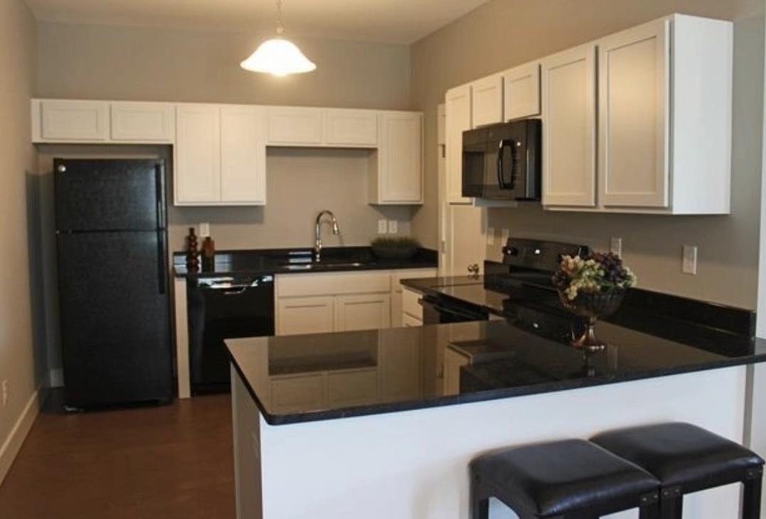 5436-5438 North Colburn Court East, Unit 2 Wichita, KS 67220 - Photo 5 of 9