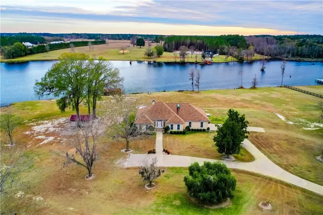 $674,900 | 8280 Central Avenue, Waycross, GA 31503