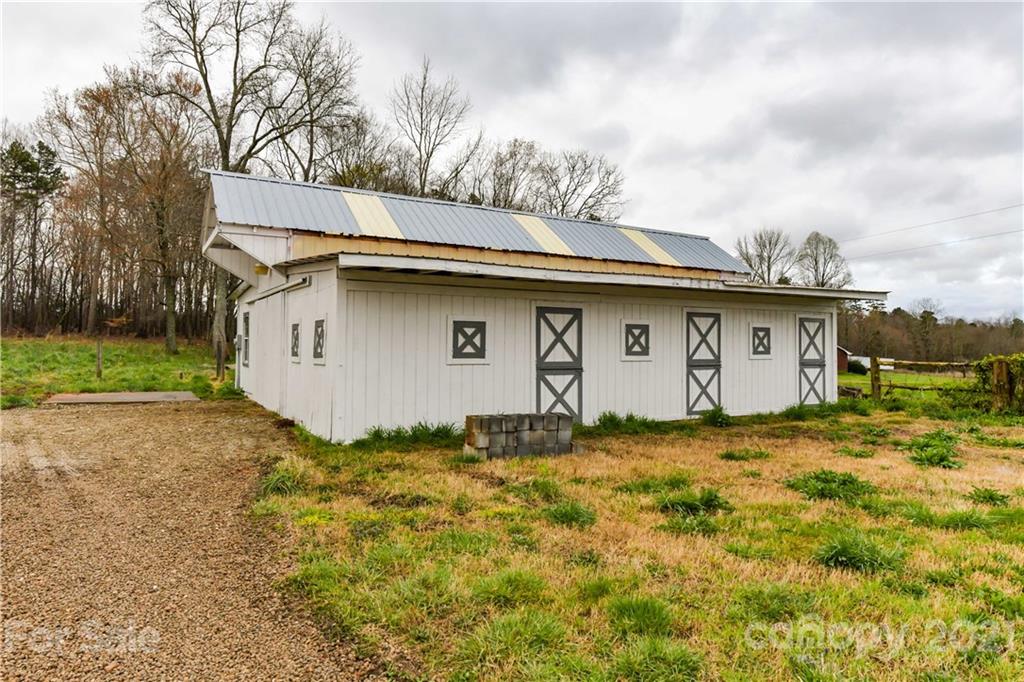 4111 Tom Starnes Road Waxhaw, NC 28173 - Photo 37 of 46 Gallery Image 37