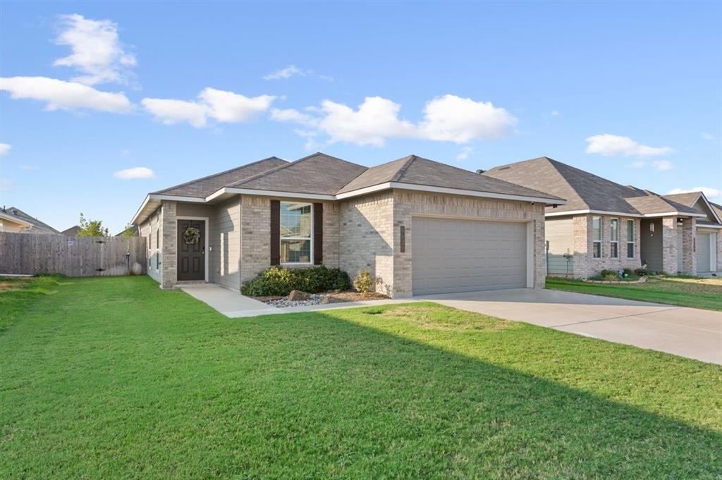 4029 Centerfire Road Waco, TX 76705 - Photo 3 of 24 Gallery Image 3