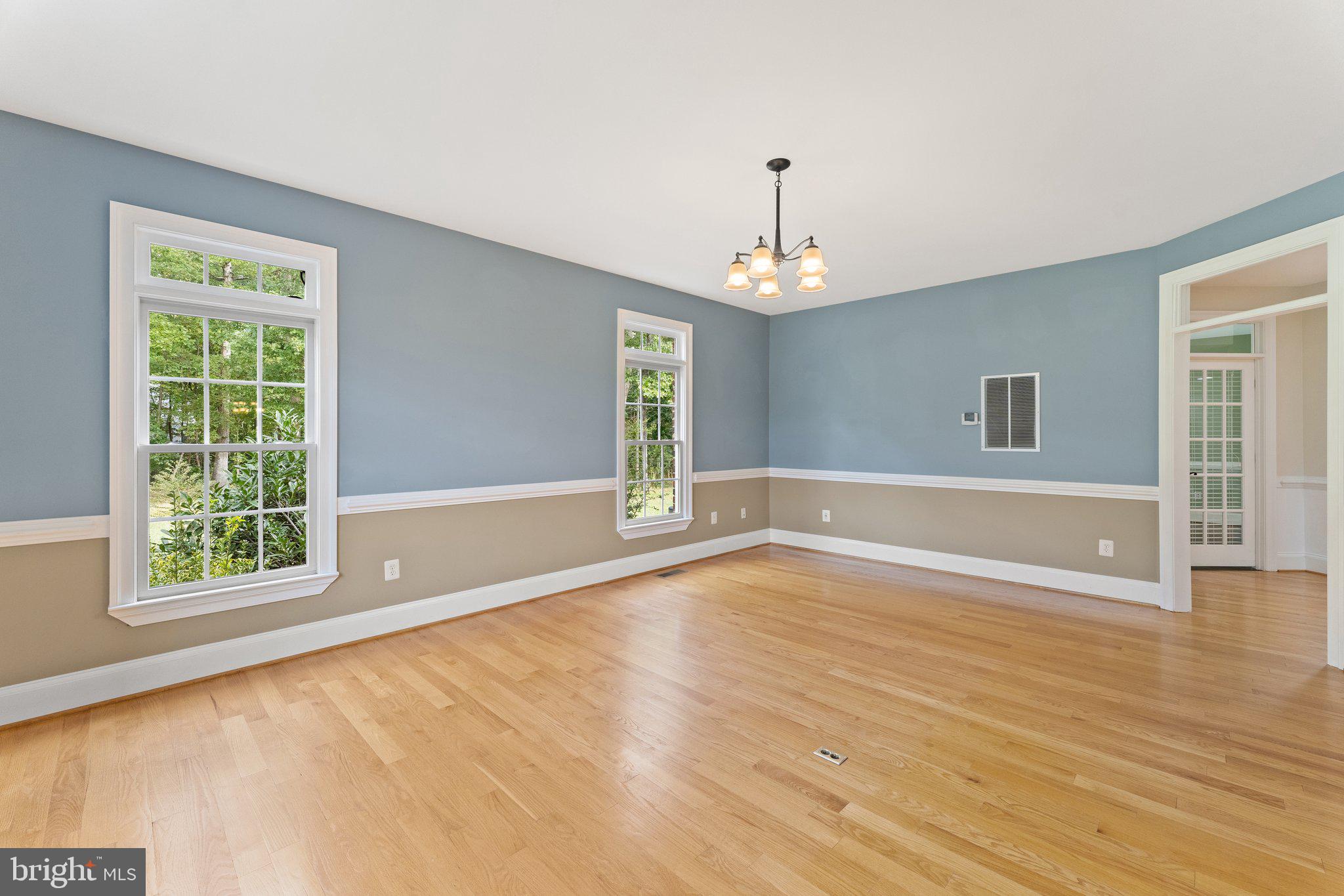7341 O'Keefe Road Bealeton, VA 22712 - Photo 10 of 42 Living Room