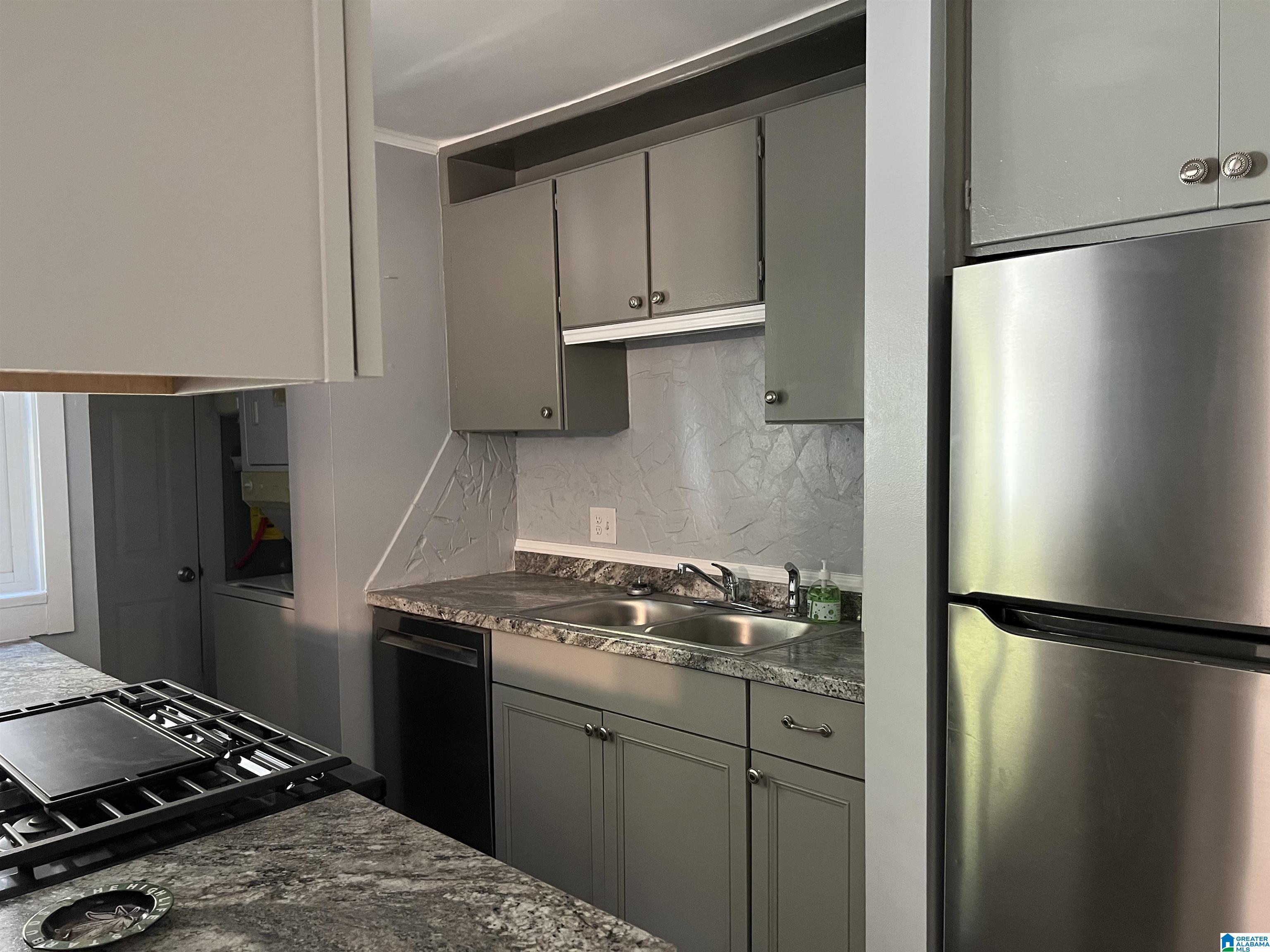 1760 Valley Avenue Birmingham, AL 35209 - Photo 5 of 9