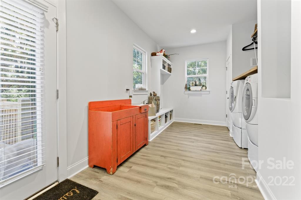2845 Mayflower Road Charlotte, NC 28208 - Photo 19 of 48 Gallery Image 19