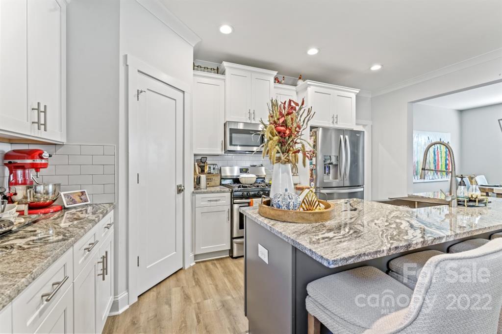 2845 Mayflower Road Charlotte, NC 28208 - Photo 9 of 48 Gallery Image 9