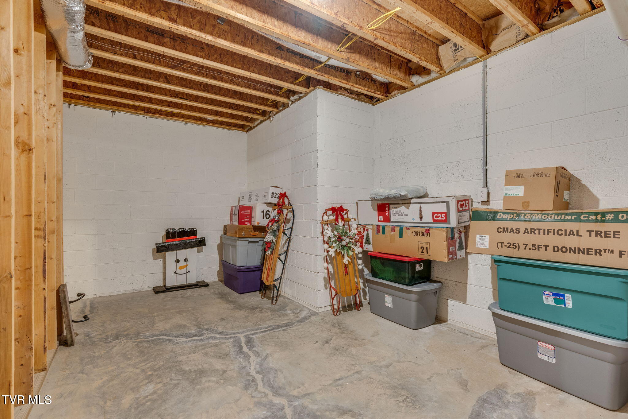 273 Dunbar Road Chuckey, TN 37641 - Photo 32 of 53 032