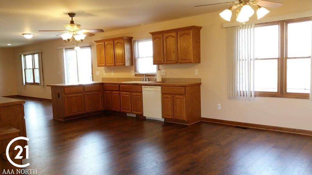 8828 Division Road Columbus, MI 48063 - Photo 12 of 29