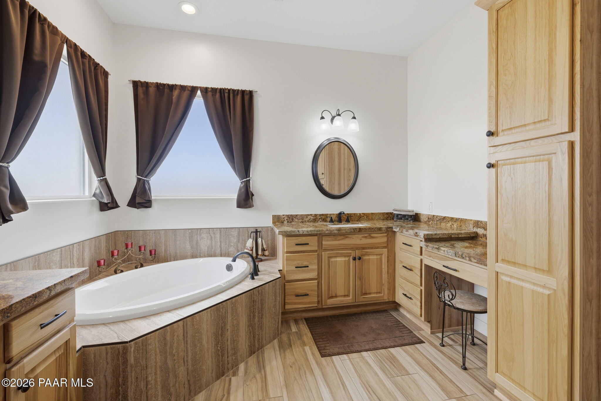 9860 North Loper Road Prescott Valley, AZ 86315 - Photo 15 of 46 24-Primary Bathroom 2