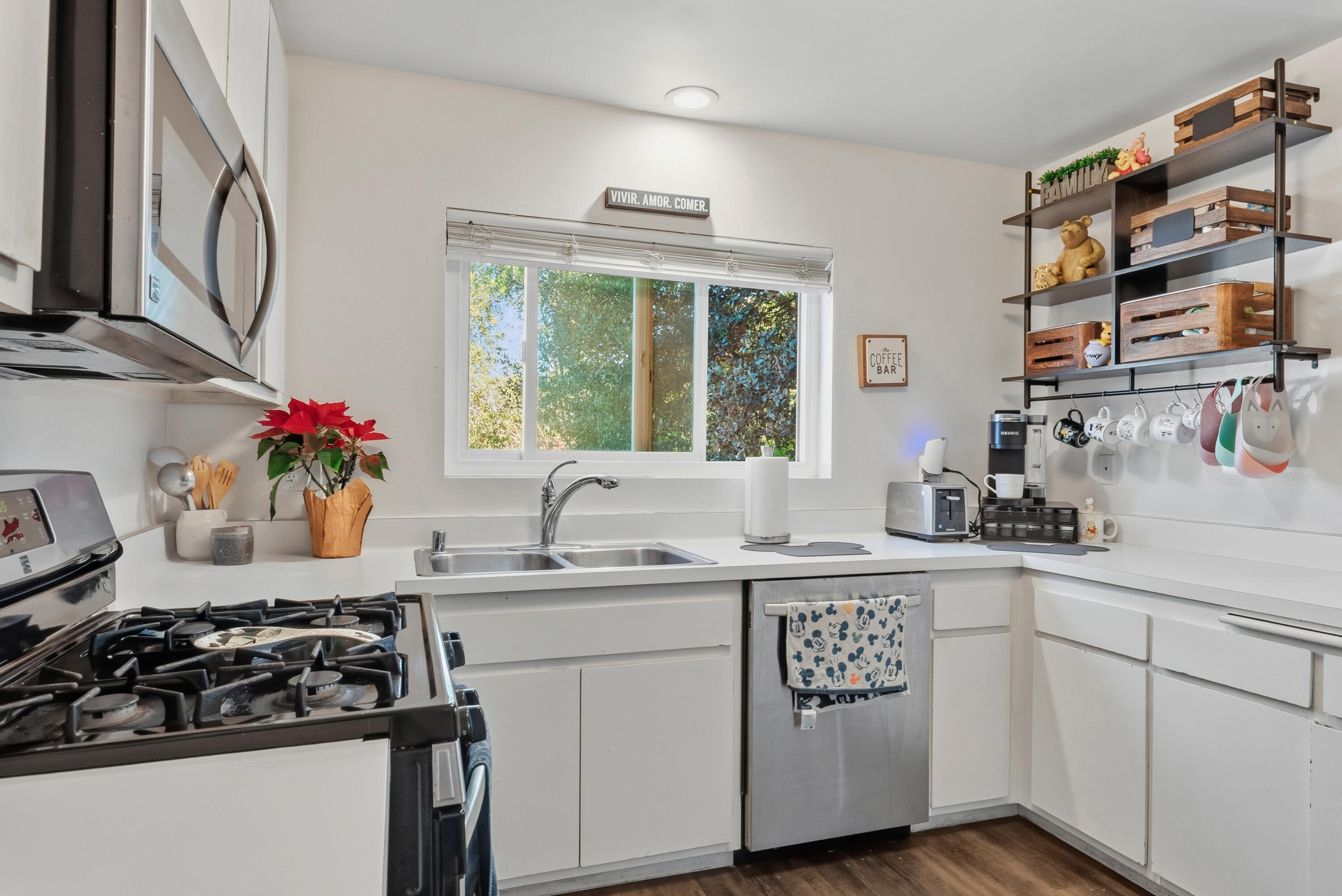 5088 Rhoads Avenue, Unit D Santa Barbara, CA 93111 - Photo 17 of 36 5088 Rhoades SB-37