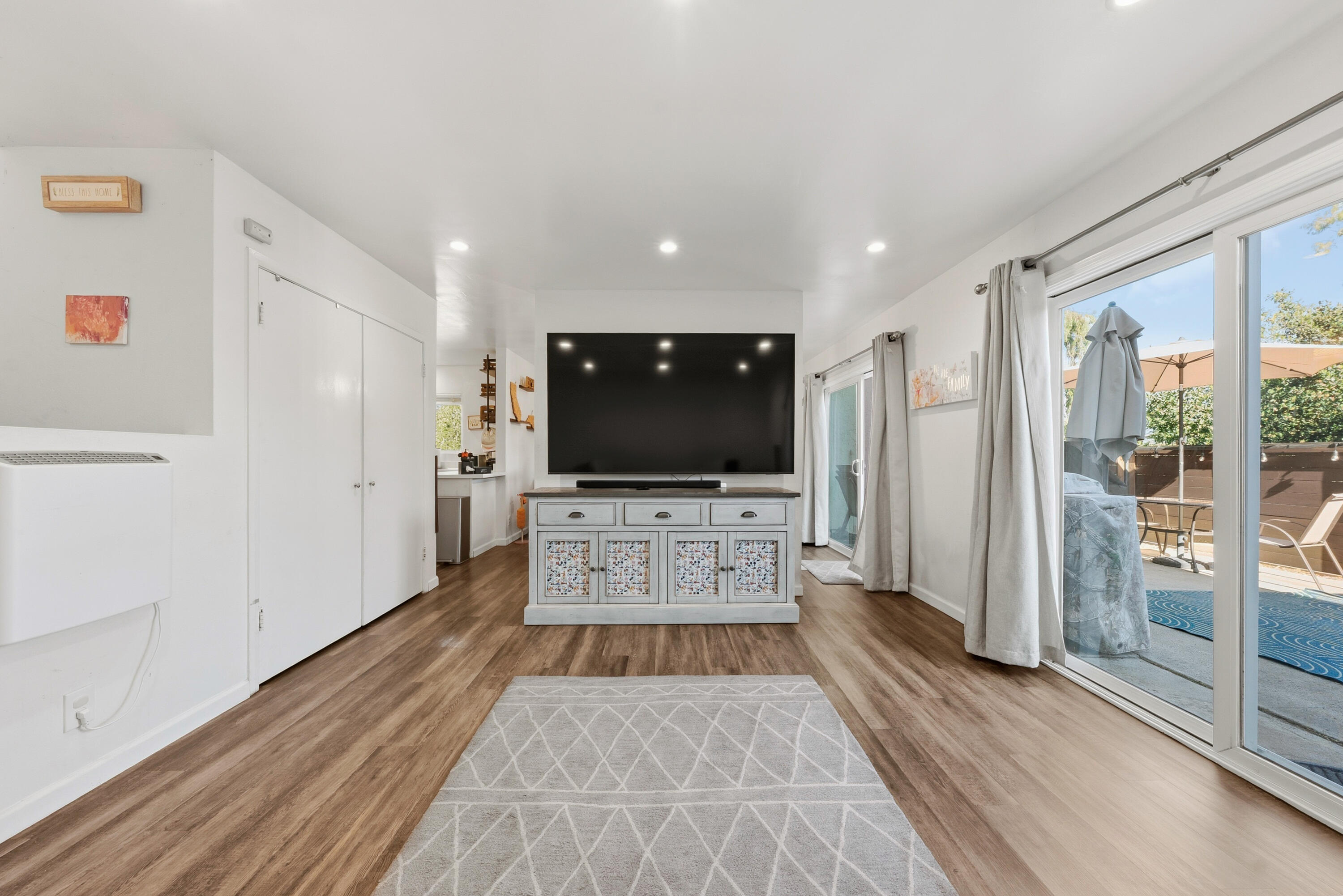 5088 Rhoads Avenue, Unit D Santa Barbara, CA 93111 - Photo 9 of 36 5088 Rhoades SB-28