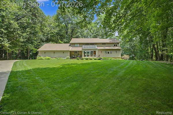 $1,200,000 | 11349 Philway Court, Brighton, MI 48114