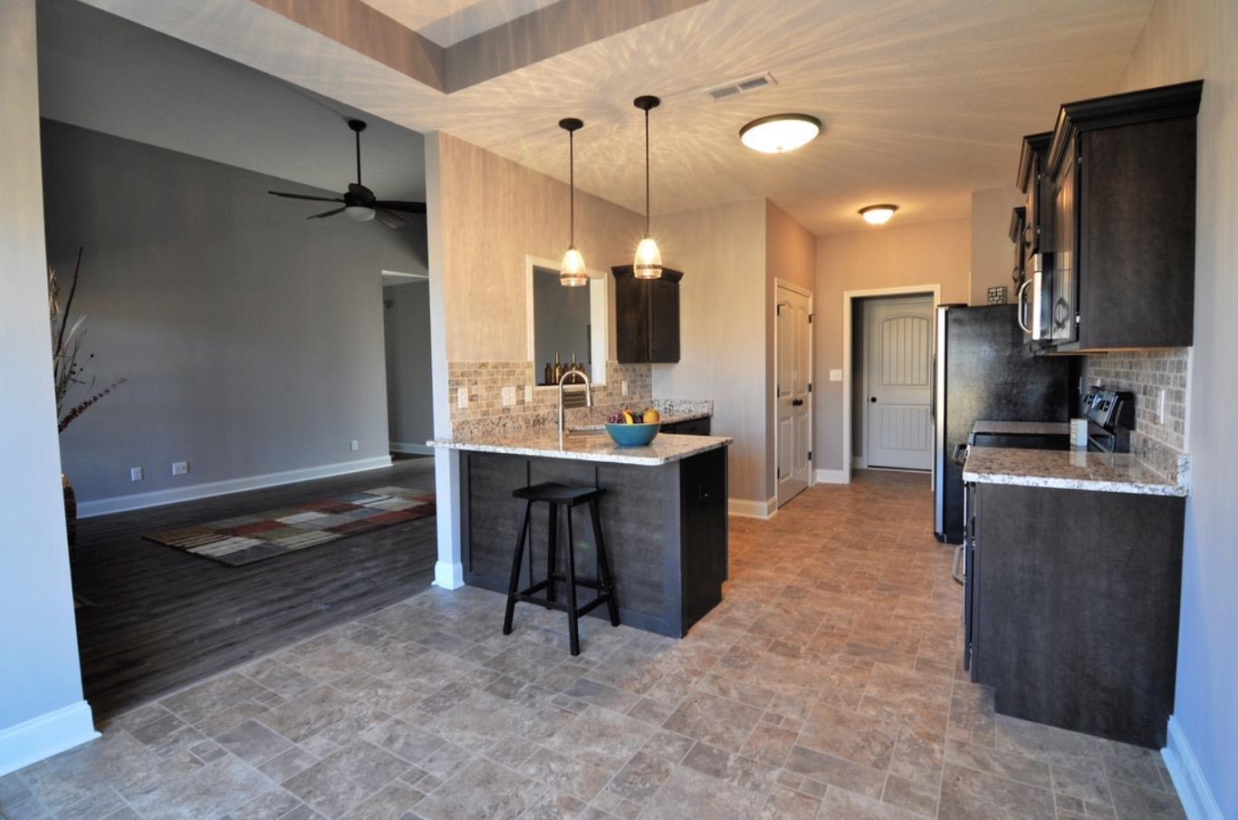 6 Randy Road Ashland City, TN 37015 - Photo 5 of 18 stock photo