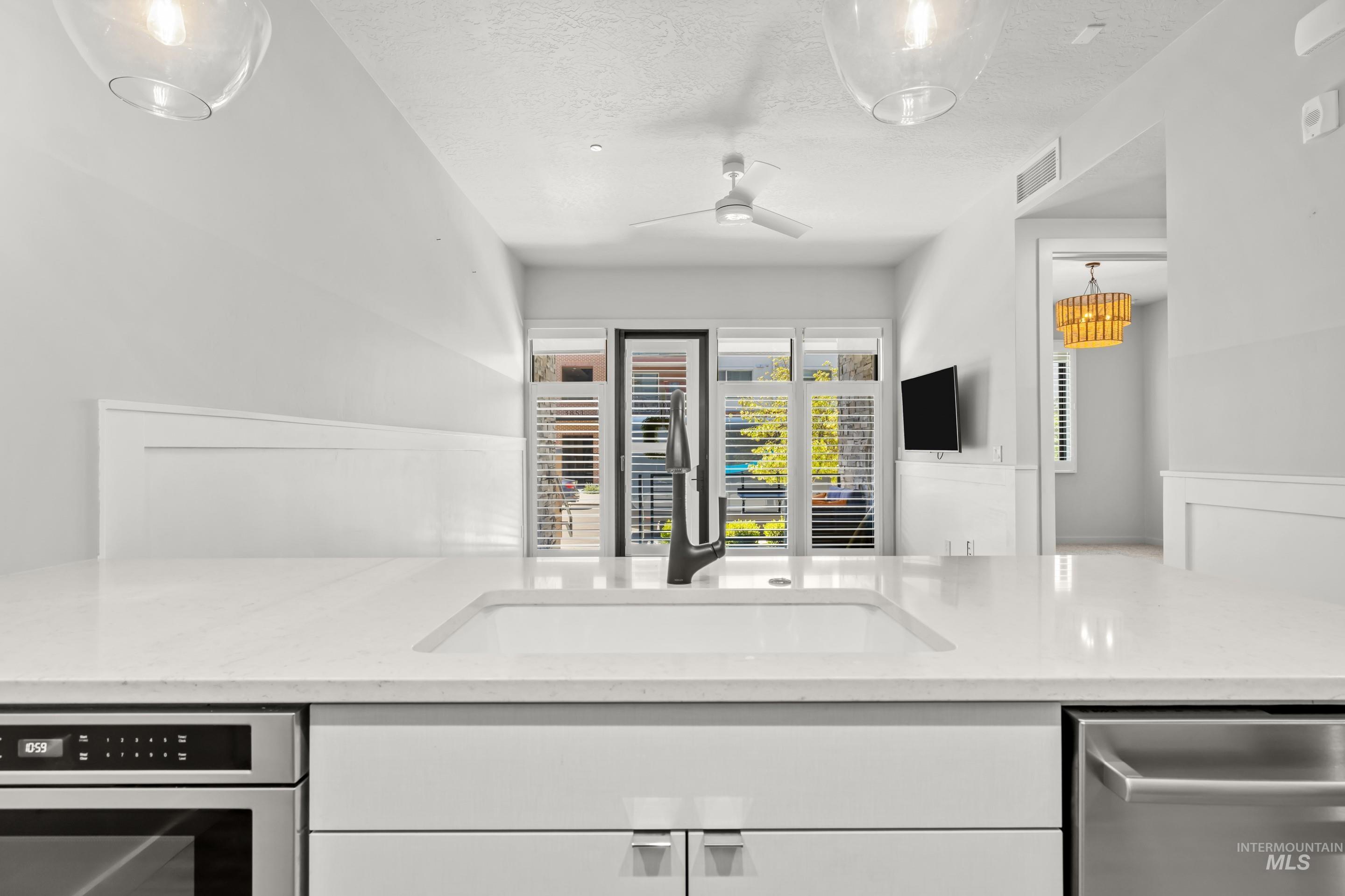 3850 East Haystack Street, Unit 108 Boise, ID 83716 - Photo 6 of 31