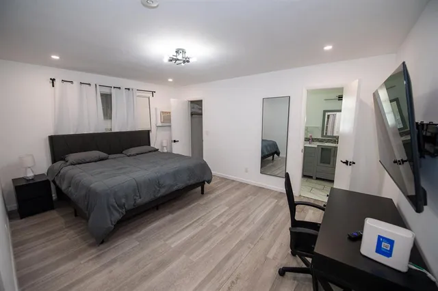 $4,500 | 5320 Taylor Street, Hollywood, FL 33021