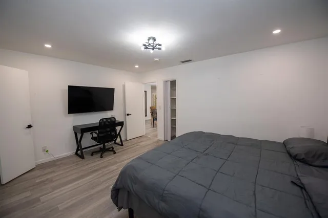 $4,500 | 5320 Taylor Street, Hollywood, FL 33021