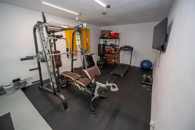 $4,500 | 5320 Taylor Street, Hollywood, FL 33021