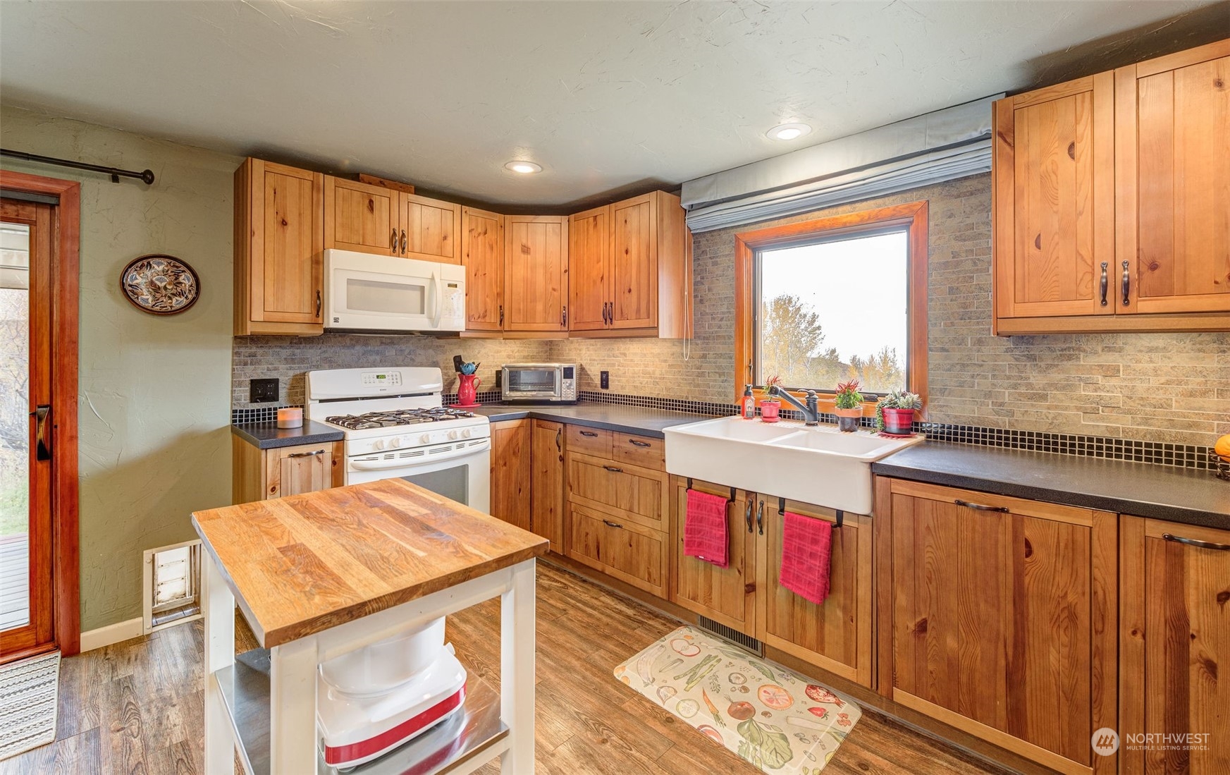 8421 Robbins Road Ellensburg, WA 98926 - Photo 8 of 40 Gallery Image 8