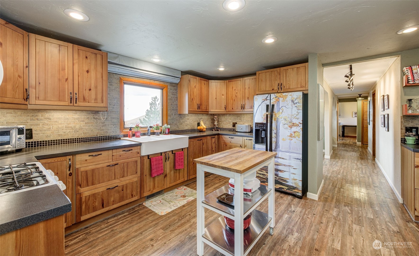 8421 Robbins Road Ellensburg, WA 98926 - Photo 9 of 40 Gallery Image 9