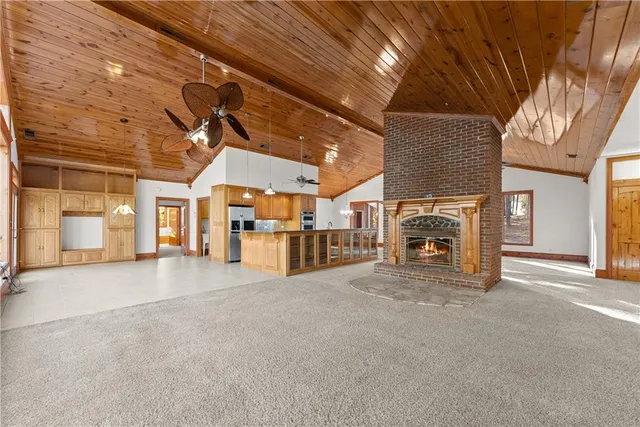 $1,150,000 | 287 Spring Branch Circle, Toccoa, GA 30577