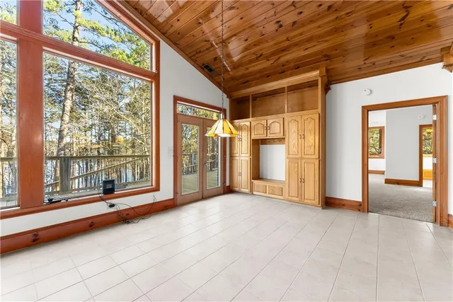 $1,150,000 | 287 Spring Branch Circle, Toccoa, GA 30577