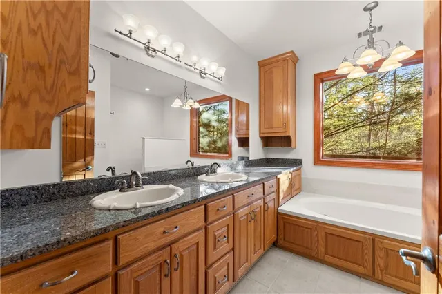 $1,150,000 | 287 Spring Branch Circle, Toccoa, GA 30577