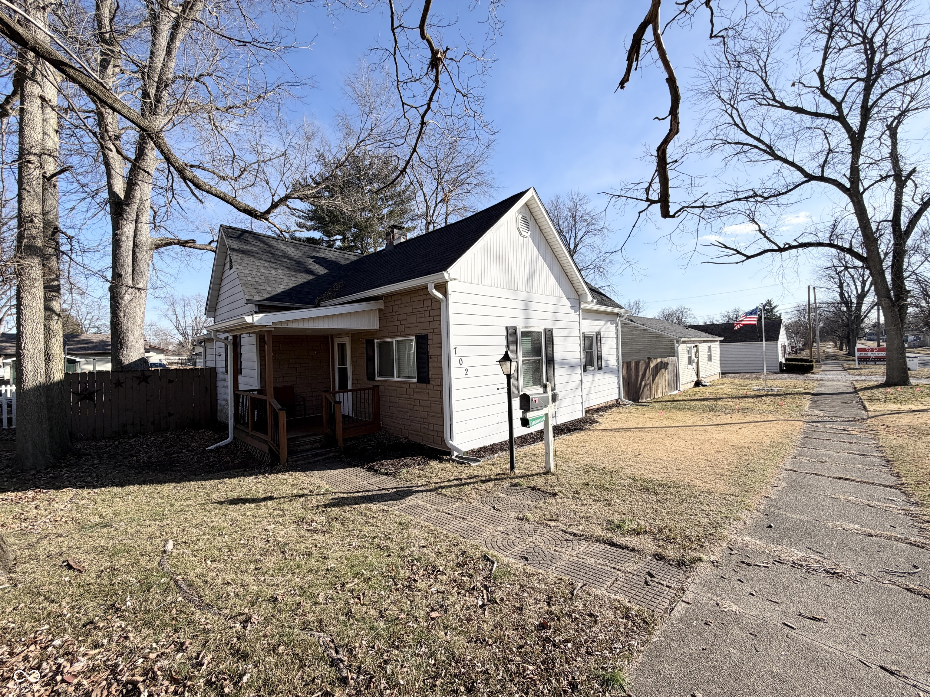 702 South 5th Street Clinton, IN 47842 - Photo 3 of 45