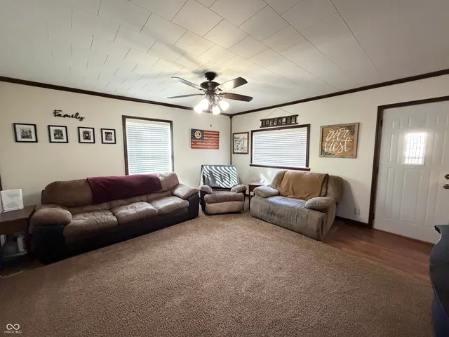 $114,900 | 702 South 5th Street, Clinton, IN 47842