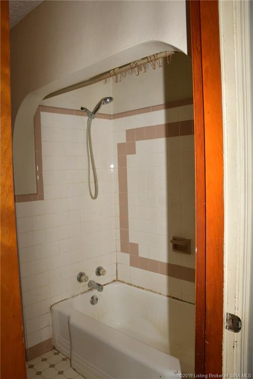 4618 Grant Line Road New Albany, IN 47150 - Photo 17 of 30 Gallery Image 17