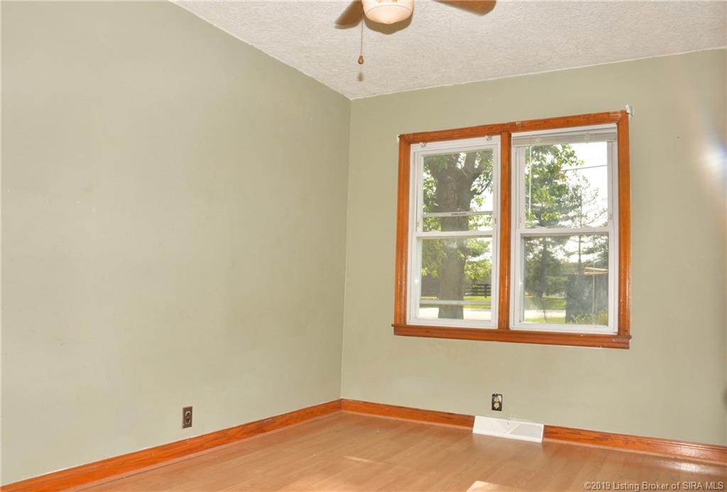 4618 Grant Line Road New Albany, IN 47150 - Photo 5 of 30 Gallery Image 5