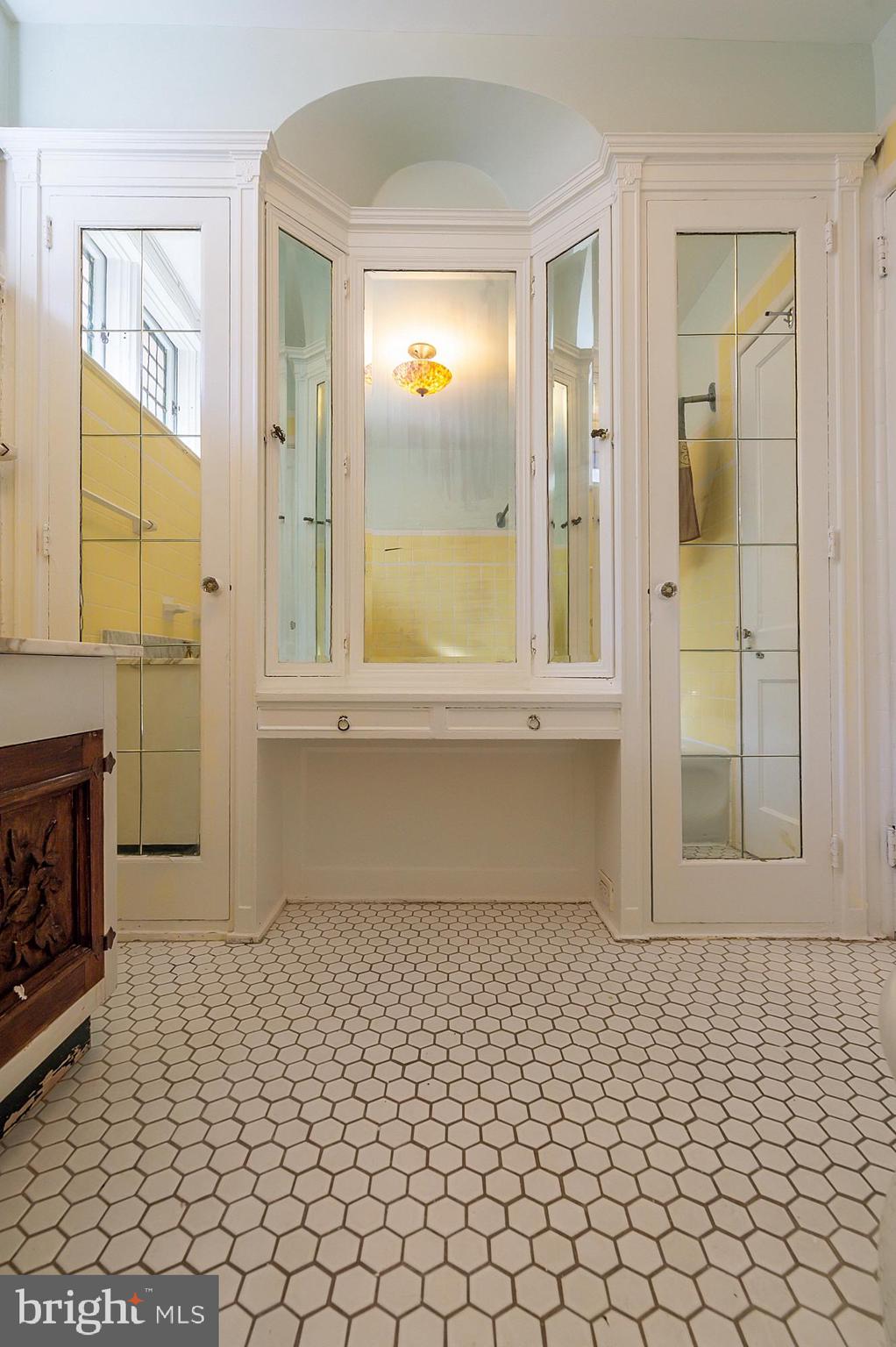 4611 Osage Avenue Philadelphia, PA 19143 - Photo 18 of 34