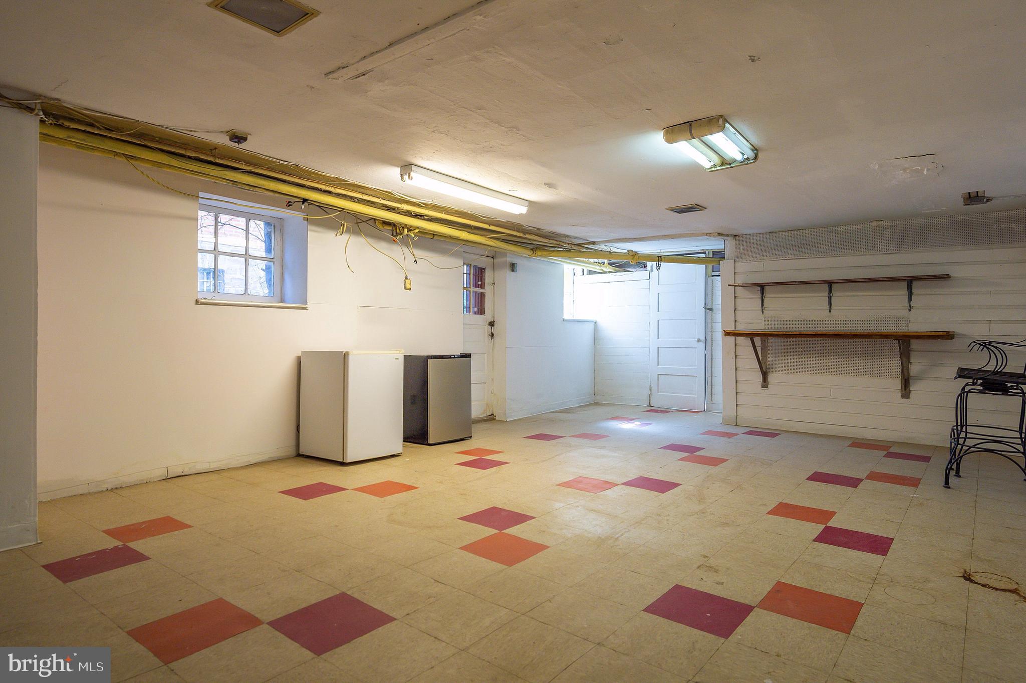 4611 Osage Avenue Philadelphia, PA 19143 - Photo 32 of 34