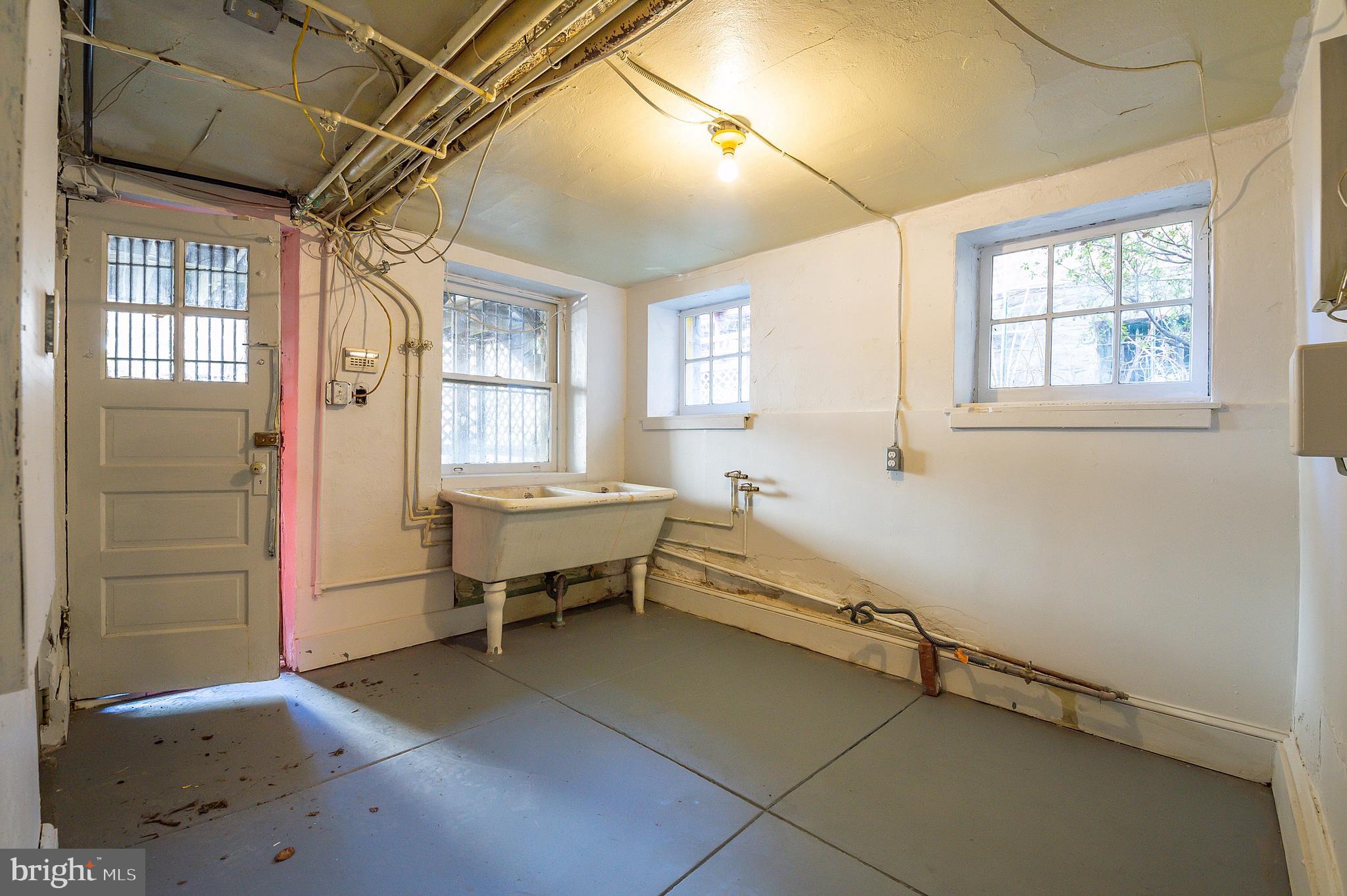 4611 Osage Avenue Philadelphia, PA 19143 - Photo 33 of 34