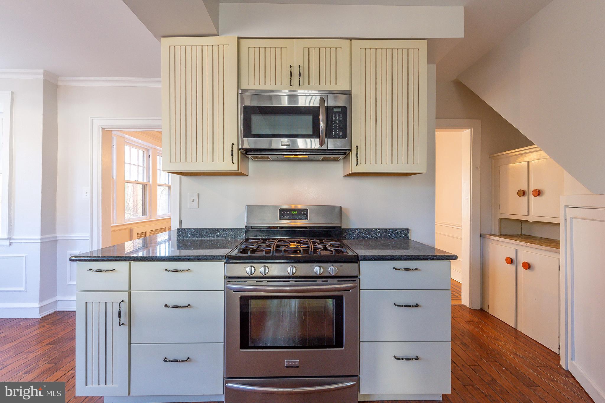 4611 Osage Avenue Philadelphia, PA 19143 - Photo 10 of 34