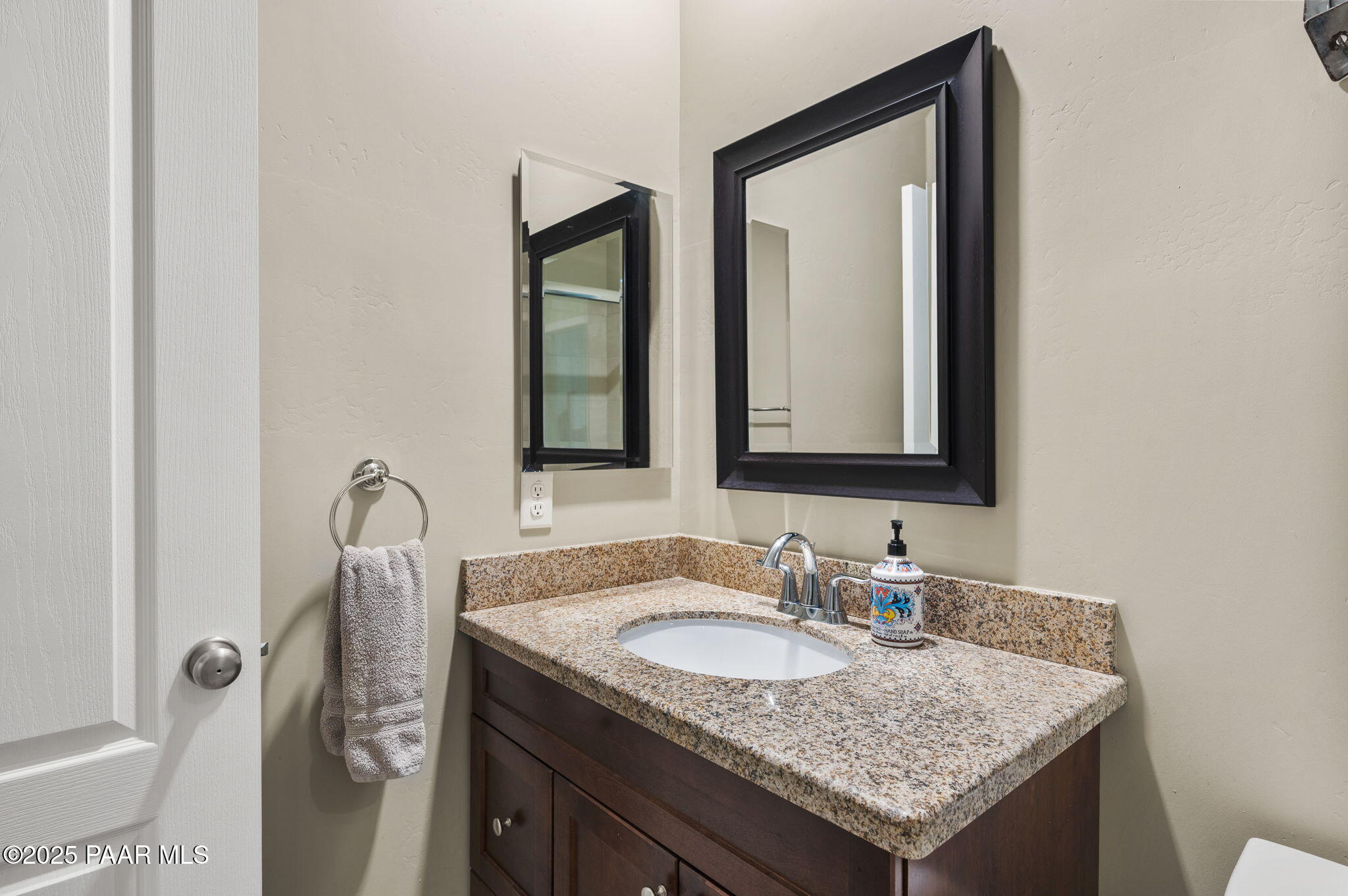 15720 East Broken Bit Road Mayer, AZ 86333 - Photo 26 of 54 28-Bedroom 5 Bathroom (2)