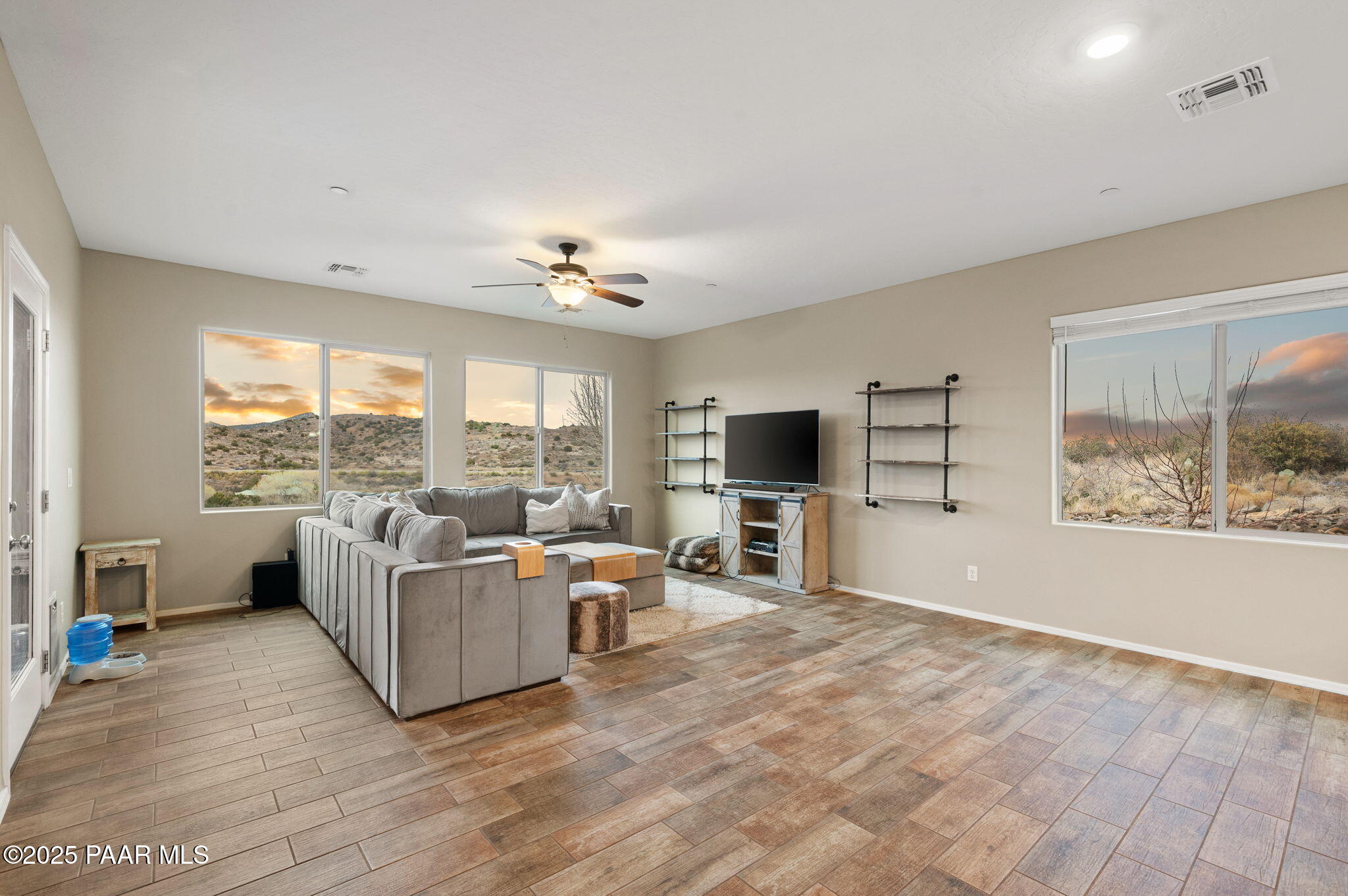 15720 East Broken Bit Road Mayer, AZ 86333 - Photo 5 of 54 7-Living Room (2)Livi