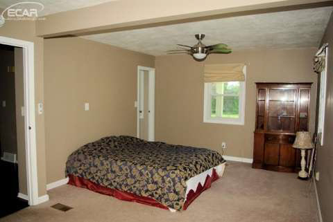 7402 Bennett Lake Road Fenton, MI 48430 - Photo 7 of 29 20448033-6.JPG