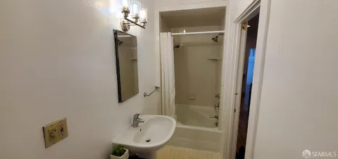 $2,575,000 | 905 Ashbury Street, San Francisco, CA 94117