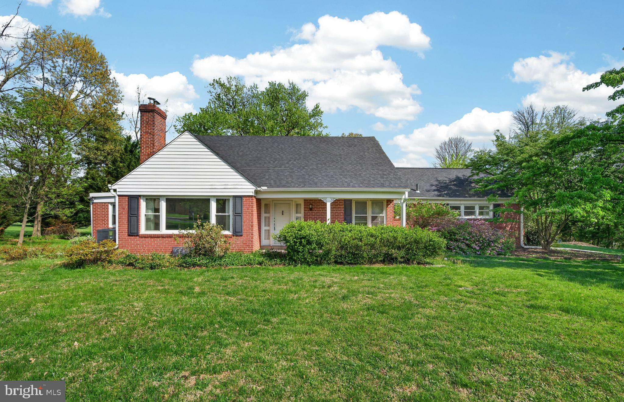 1702 Pemberton Road Blue Bell, PA 19422 - Photo 5 of 81
