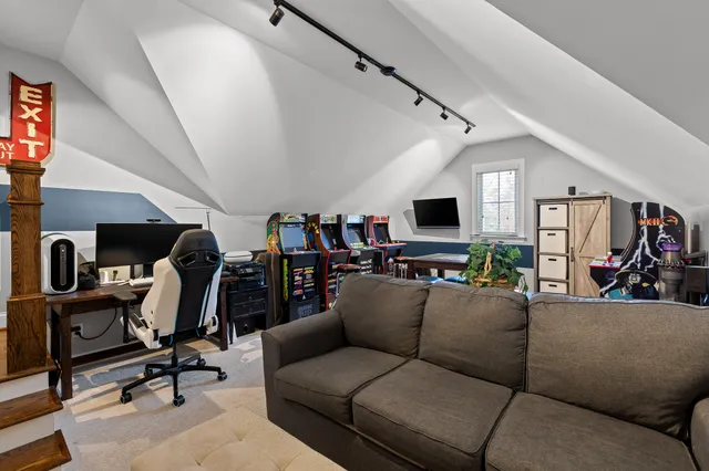 $589,900 | 6559 Satjanon Drive, Ooltewah, TN 37363