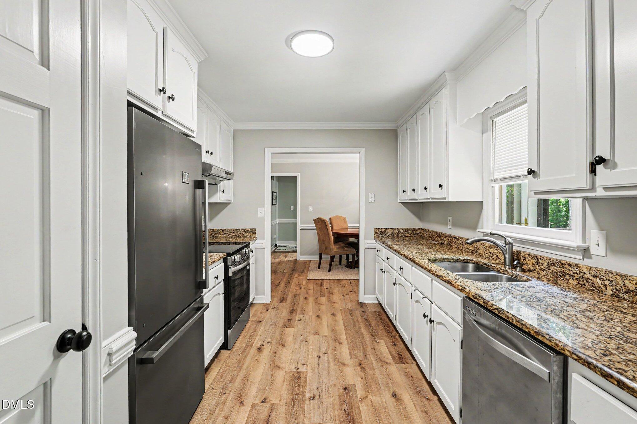6016 Hampton Ridge Road Raleigh, NC 27603 - Photo 6 of 32 006_file_6385