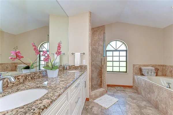 $575,000 | 709 Sportsman Park Drive, Seffner, FL 33584