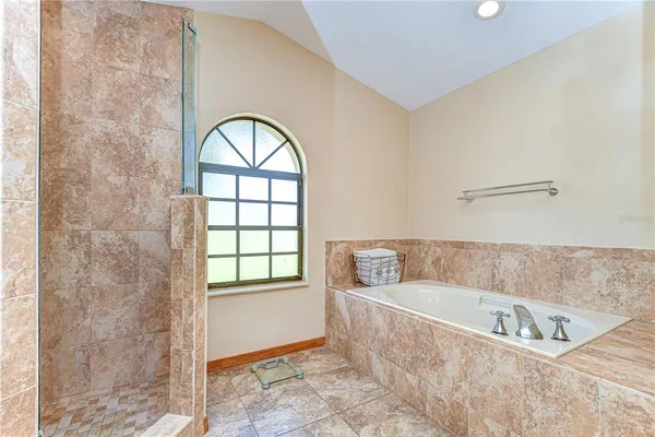 $575,000 | 709 Sportsman Park Drive, Seffner, FL 33584